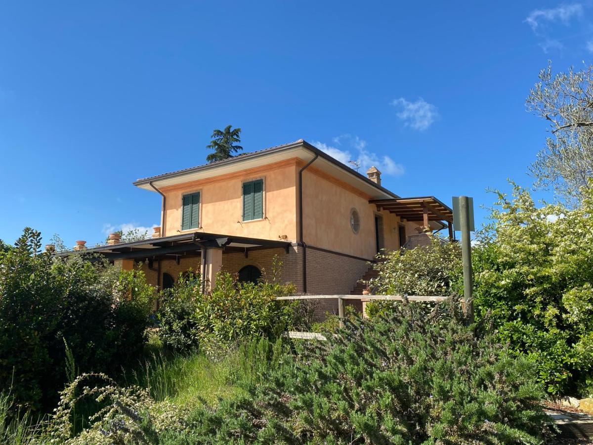 La Posta Di Bacco Apartment Gualdo Cattaneo Exterior foto